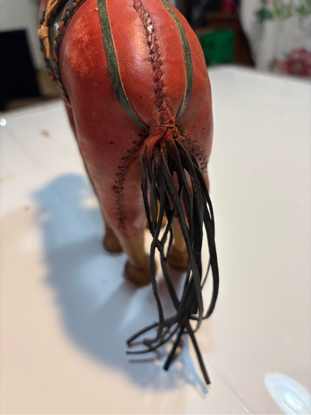 vintage leather-wrapped horse figurine style of folk art decorative collectible - Picture 8 of 11